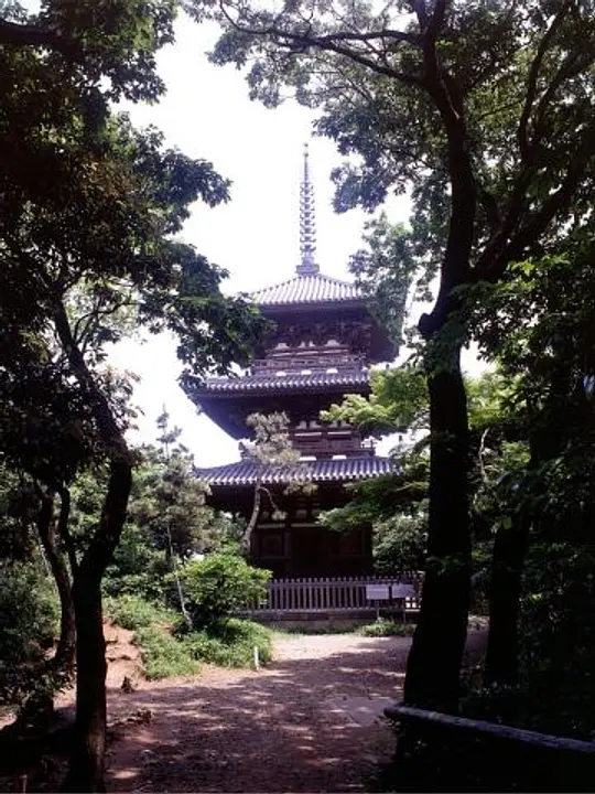 旧燈明寺三重塔