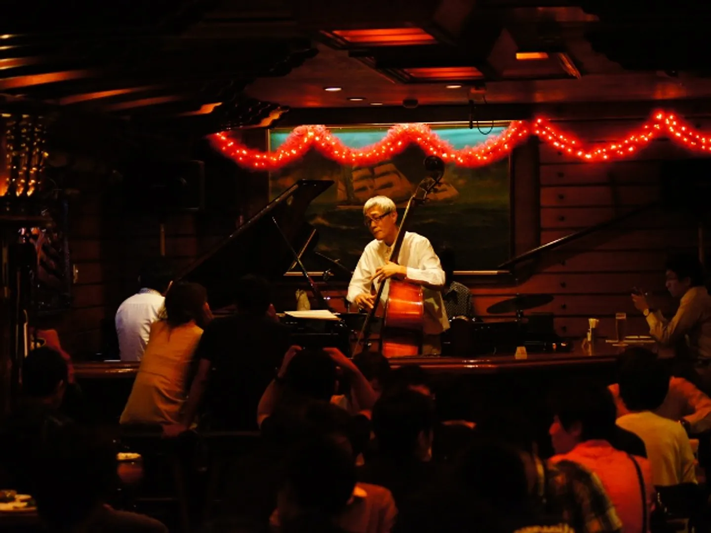 毎夜演奏してる、JAZZ演奏風景