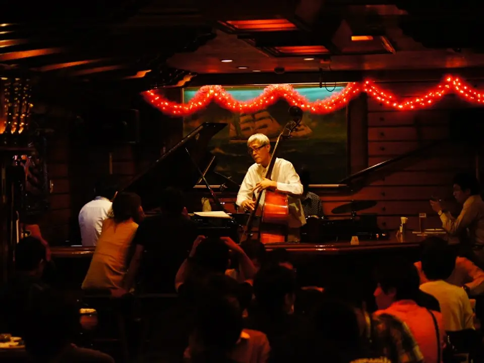 毎夜演奏してる、JAZZ演奏風景