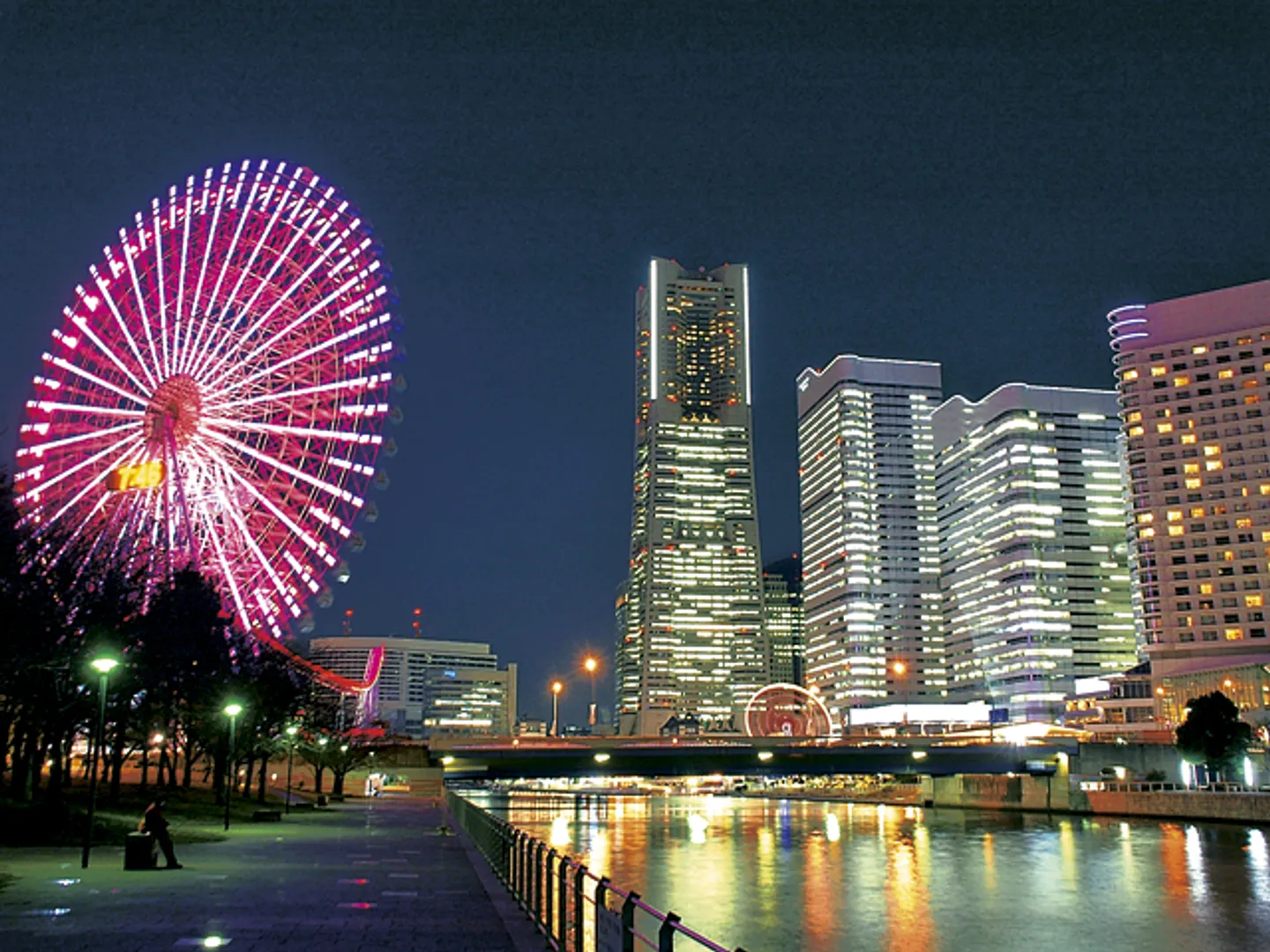 みなとみらいの夜景をゆっくり眺めることができる穴場スポット
