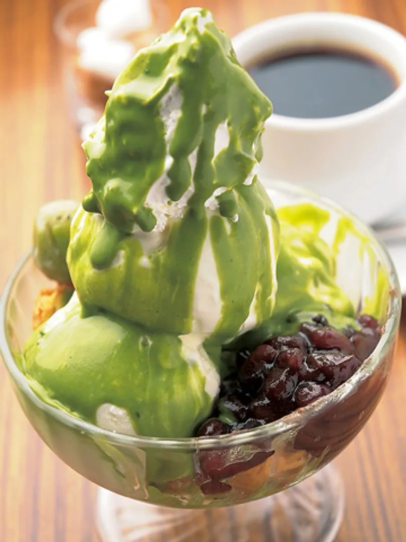 抹茶とココナッツのパフェ
