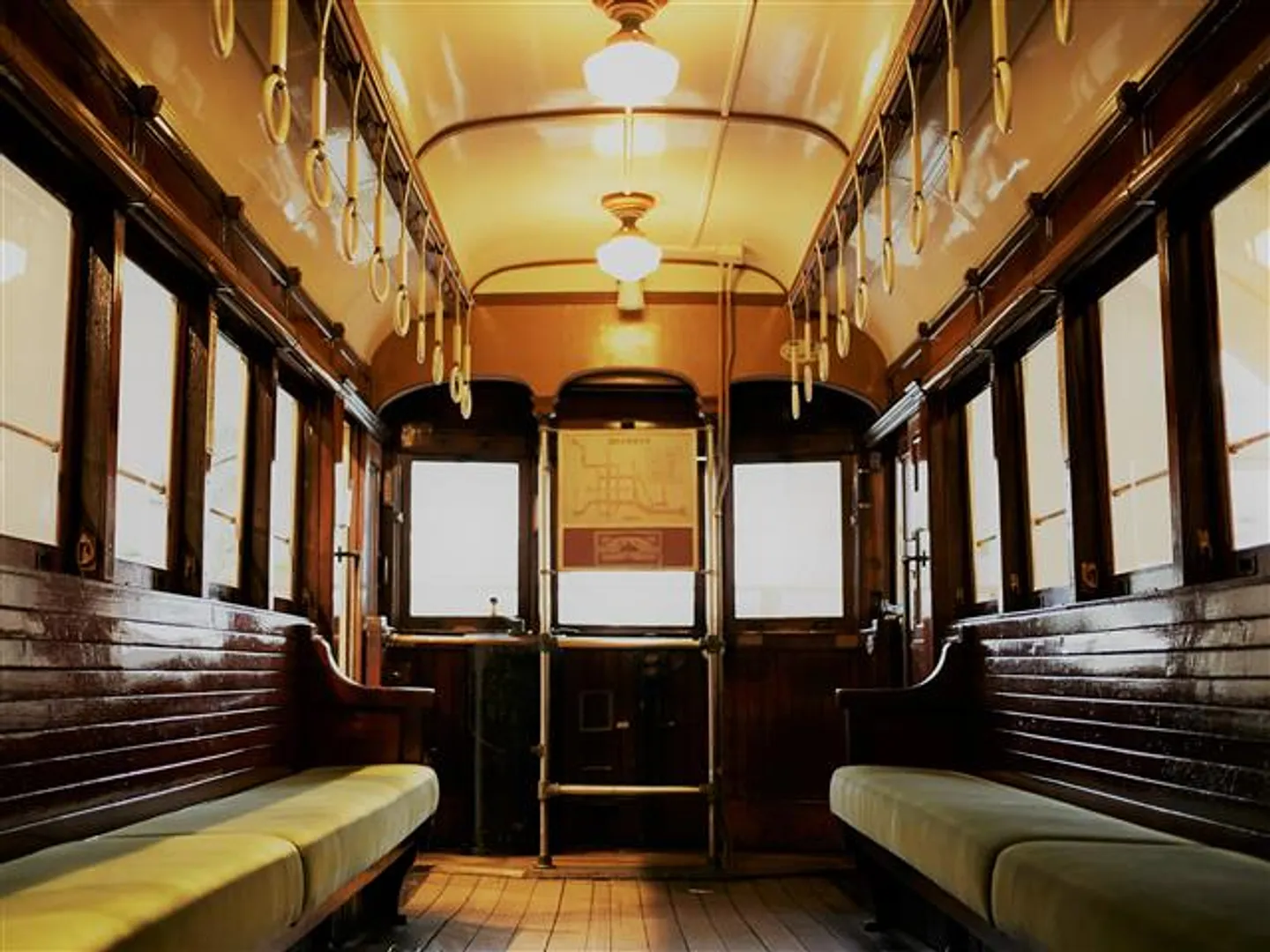 B1702620c.jpg