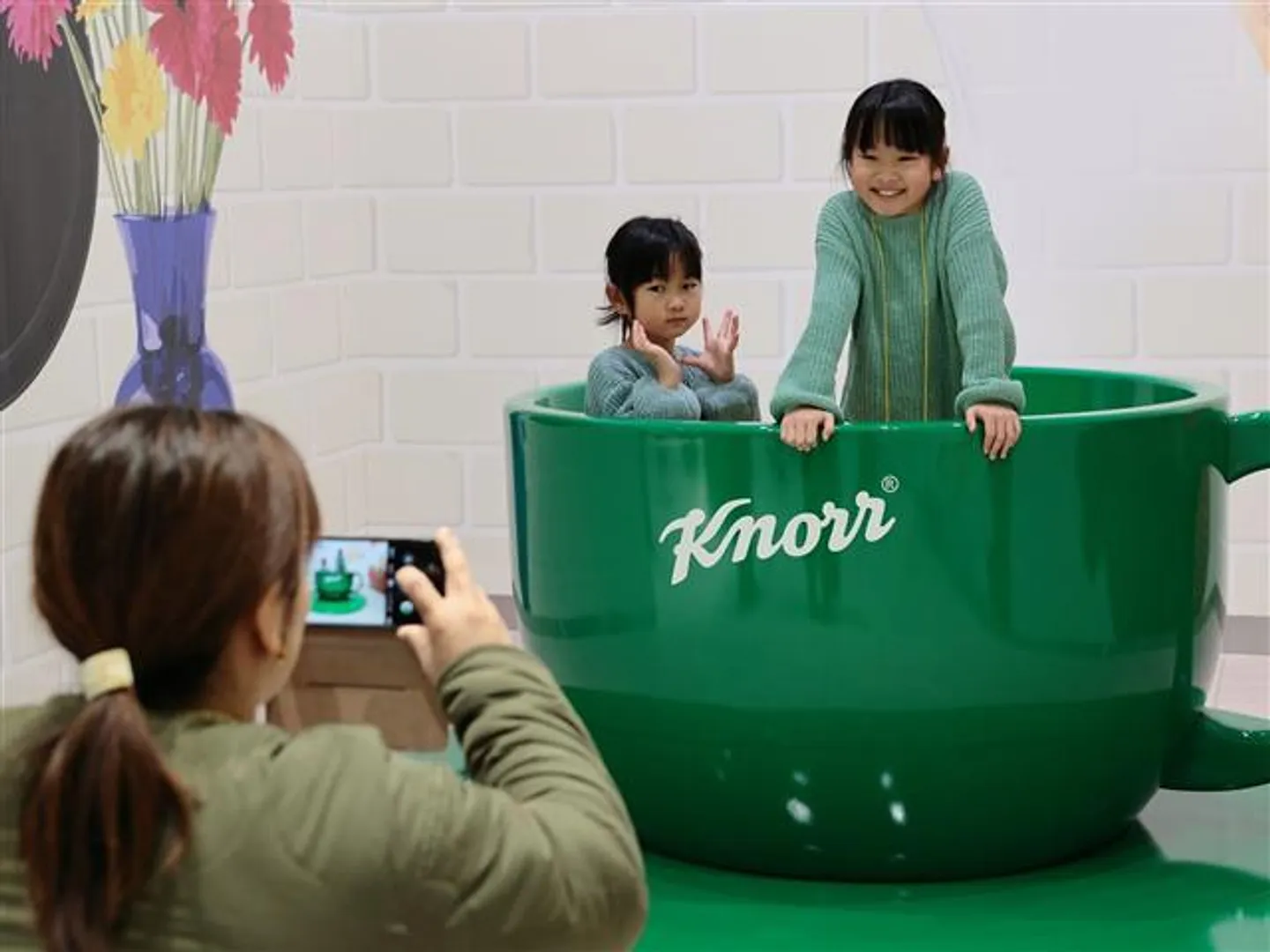 スープコース写真スポット スープになりきって、はいチーズ