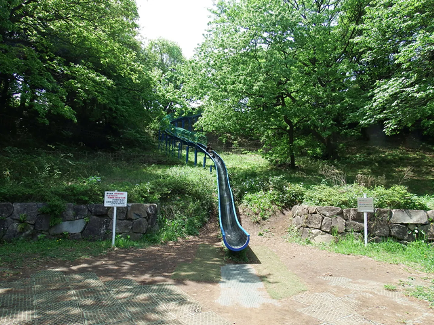 ジャンボすべり台