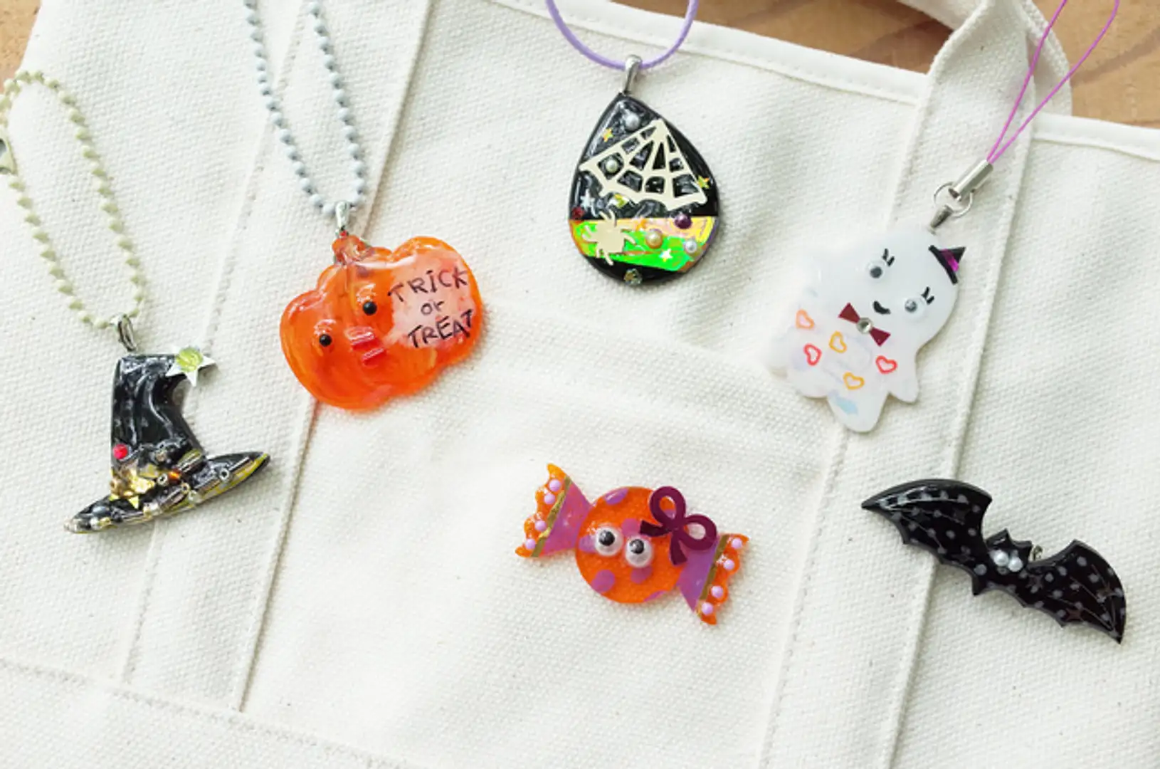 ハロウィン限定 UVレジンメニュー「ハロウィンアクセサリー