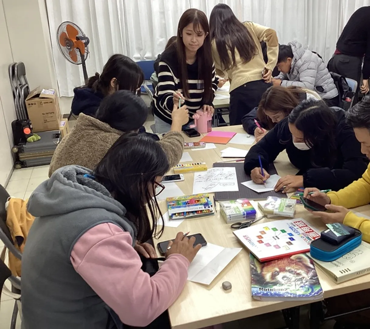 【参考画像】過去のイベントにおけるワークショップの様子 （画像提供：東京造形大学 山田ゼミ）