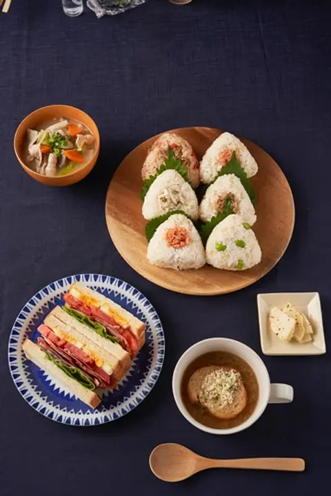 カヤバヤ　手作りむすびとサンドイッチ　横浜ランドマーク店.jpg