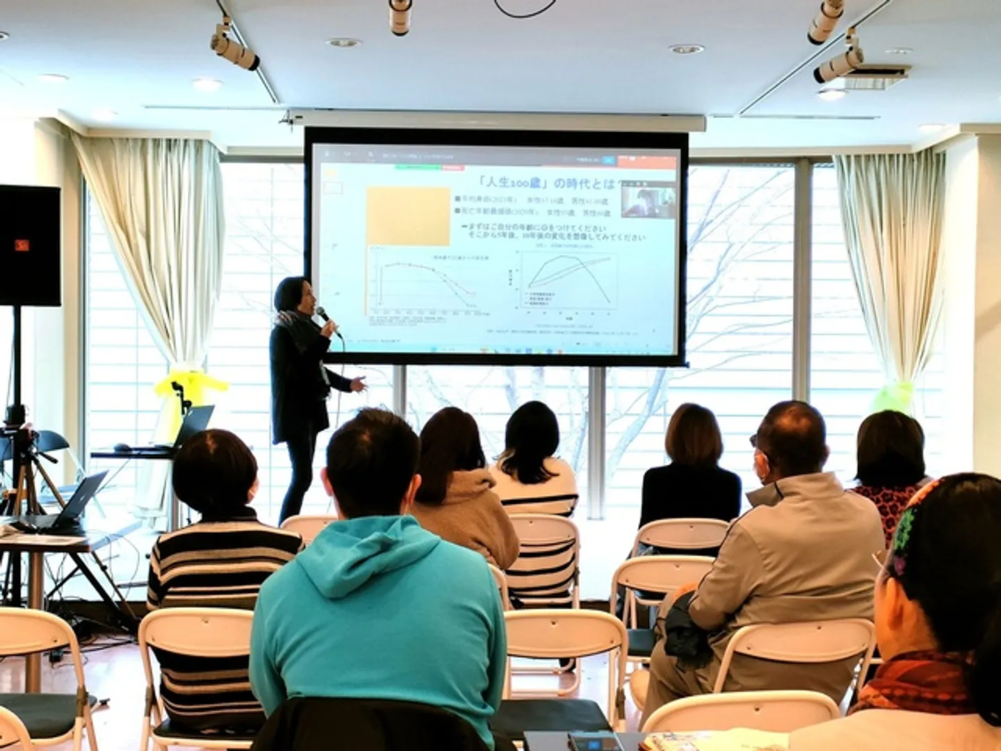 （C）NPO法人ロクマル　ロクマル主催、澤岡詩野氏による講座「居場所のあり方」より