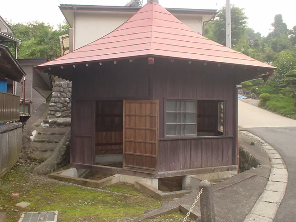 火を焚いた跡も残っている