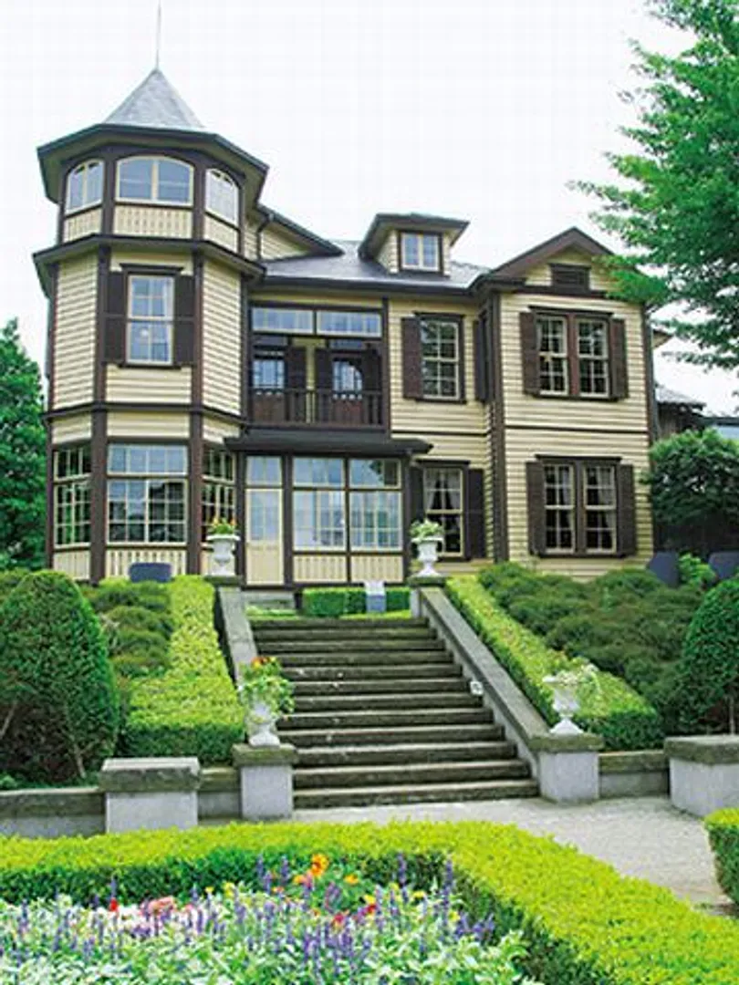 イタリア山庭園側からみた外交官の家