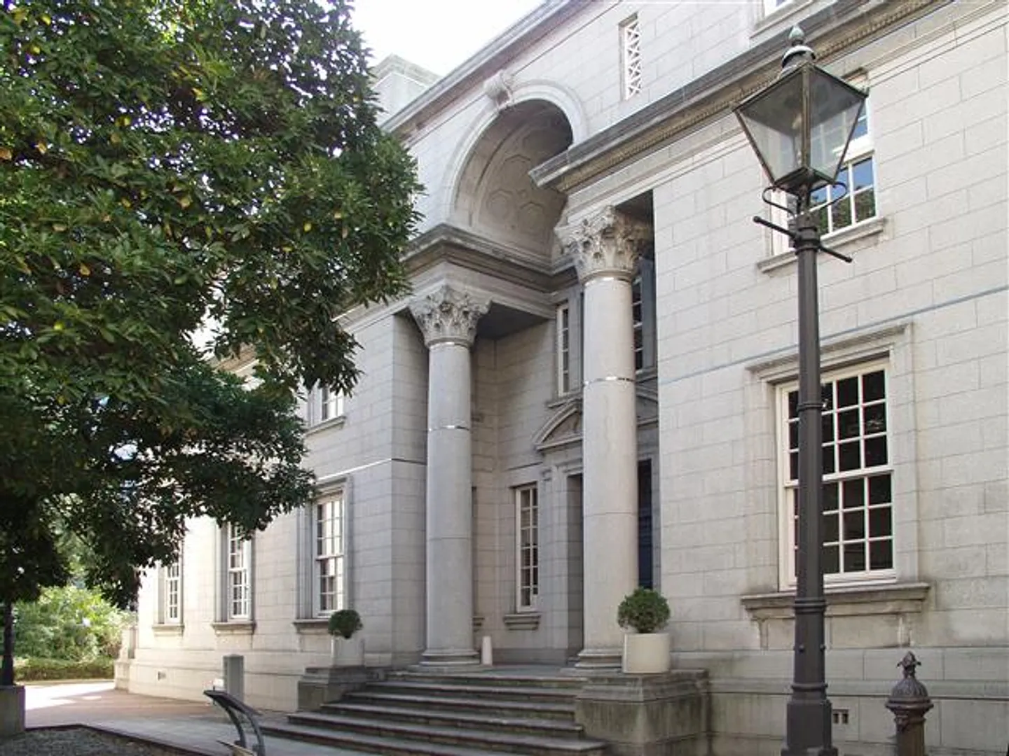 横浜開港資料館・外観