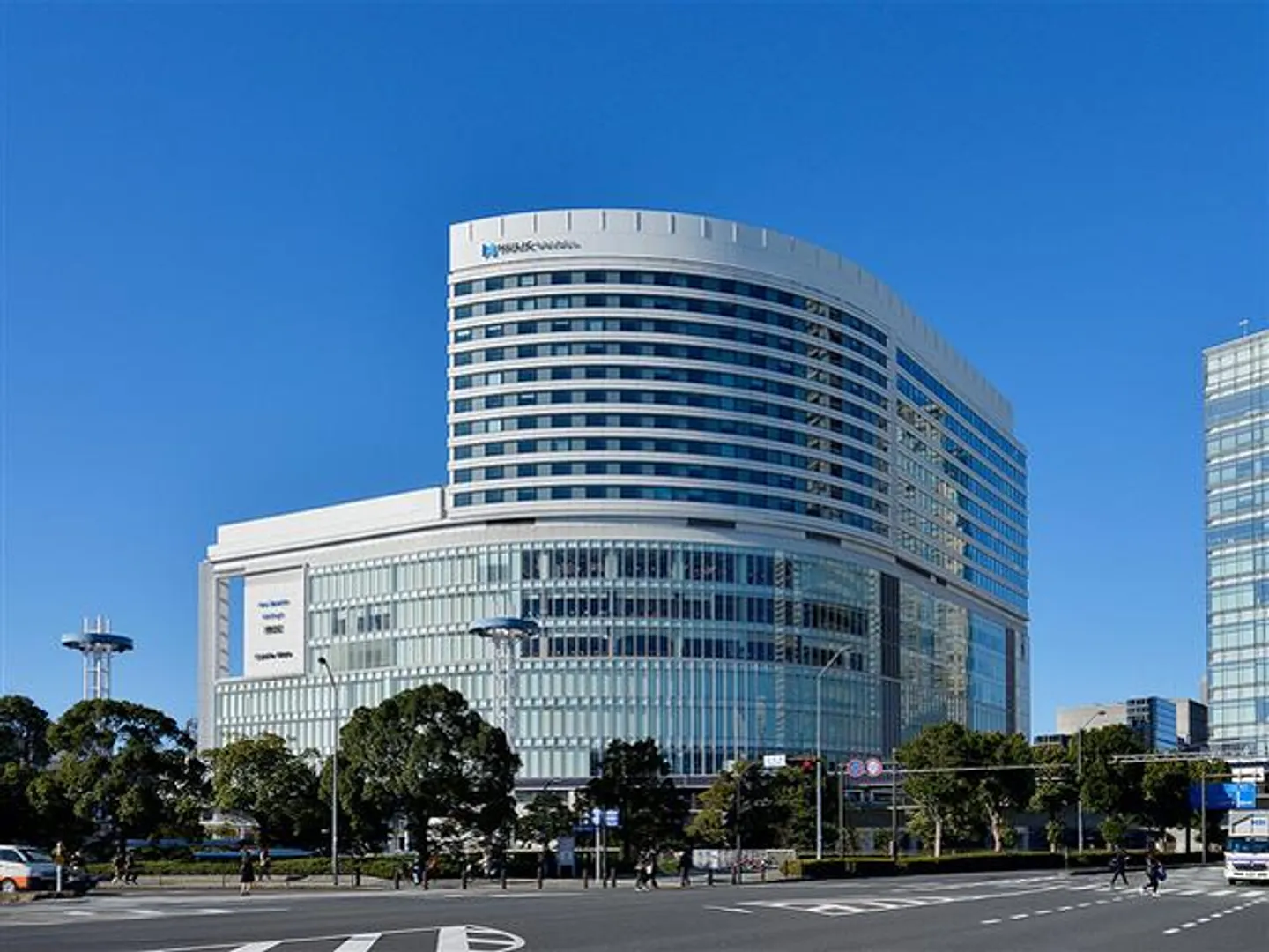 ヒューリックみなとみらい外観