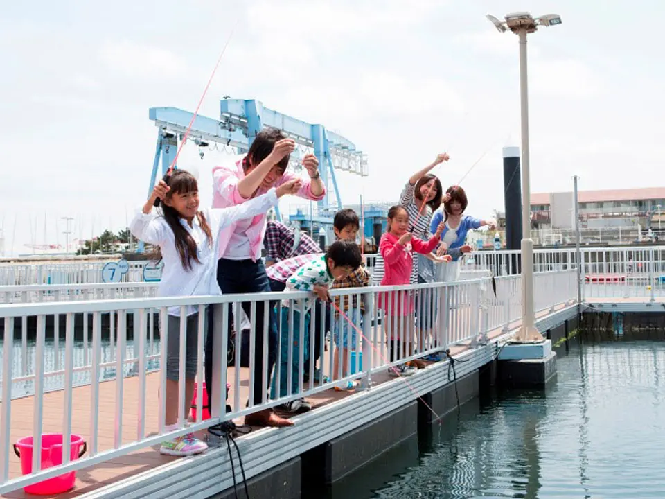 自分で釣った魚を食べる食育体験ができる水族館「うみファーム」