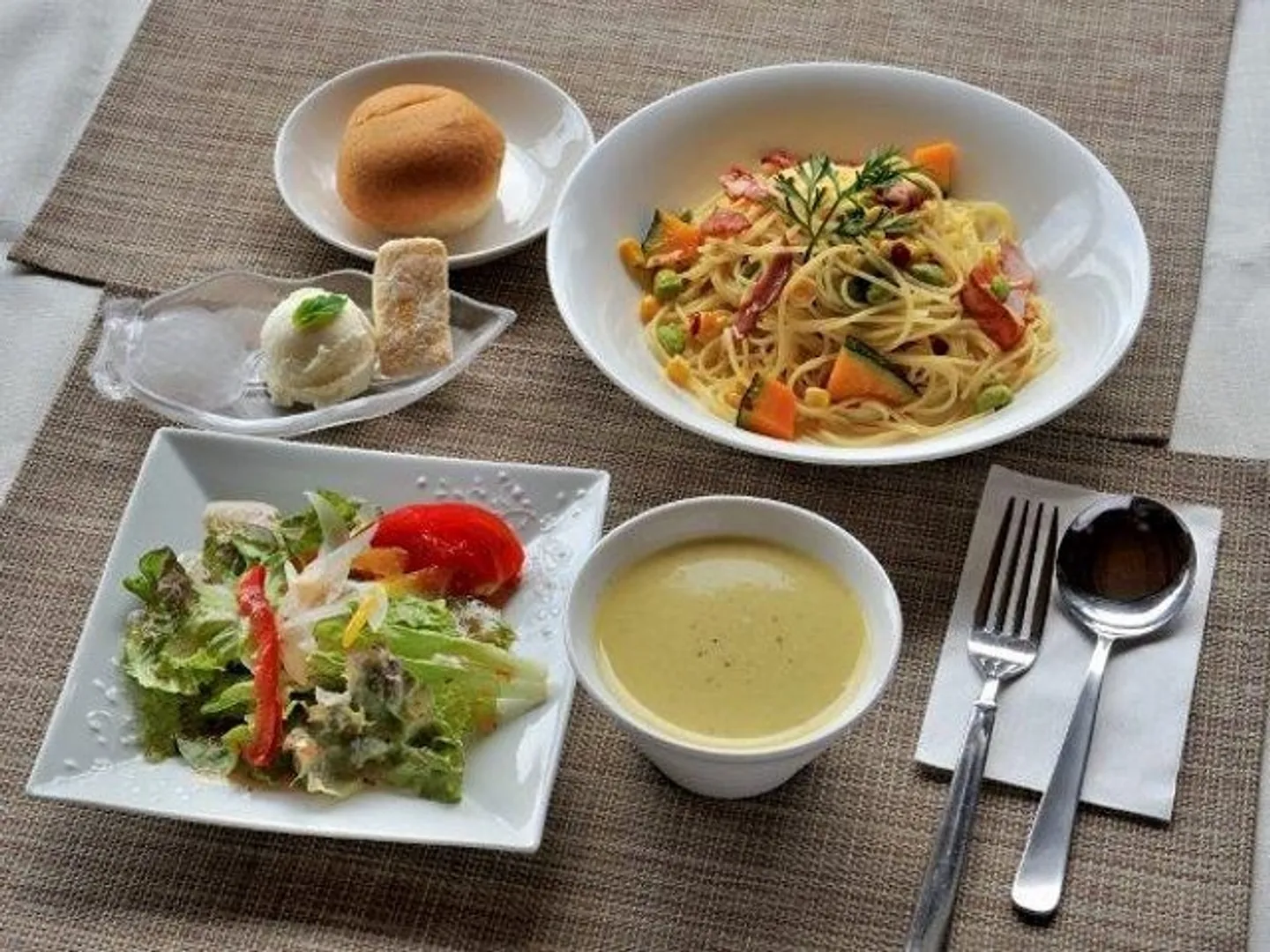 レストランランチセット