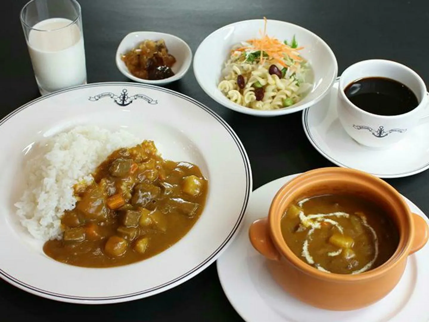 よこすか海軍カレー