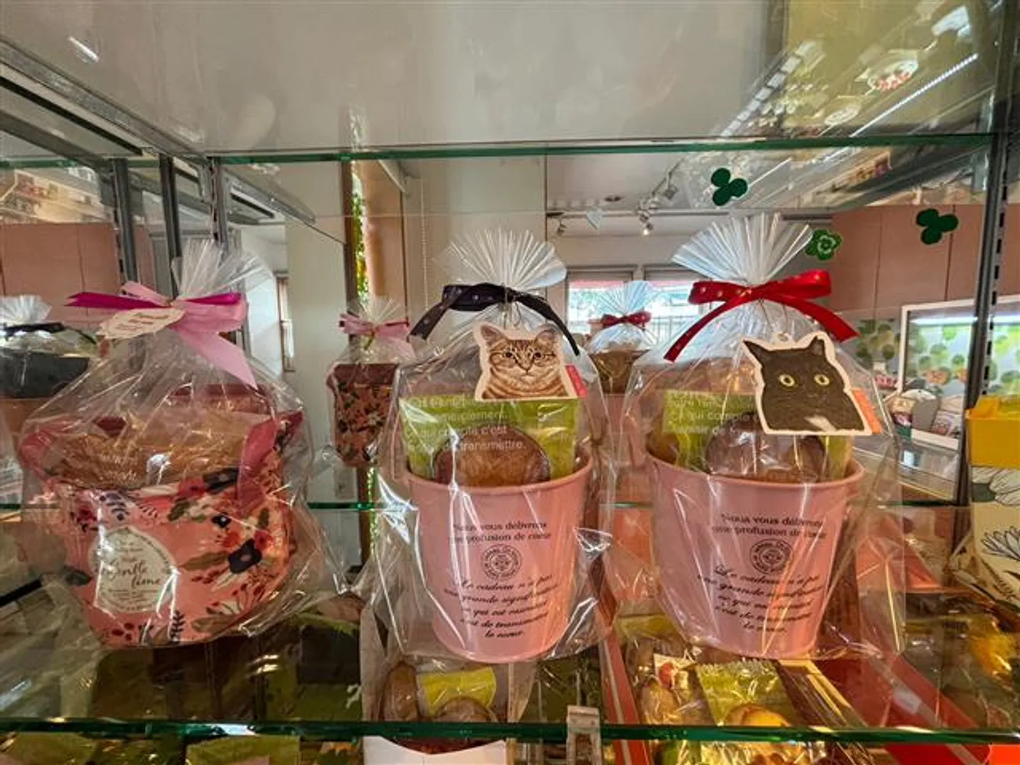 お子様用の可愛いギフトも季節毎に変えている