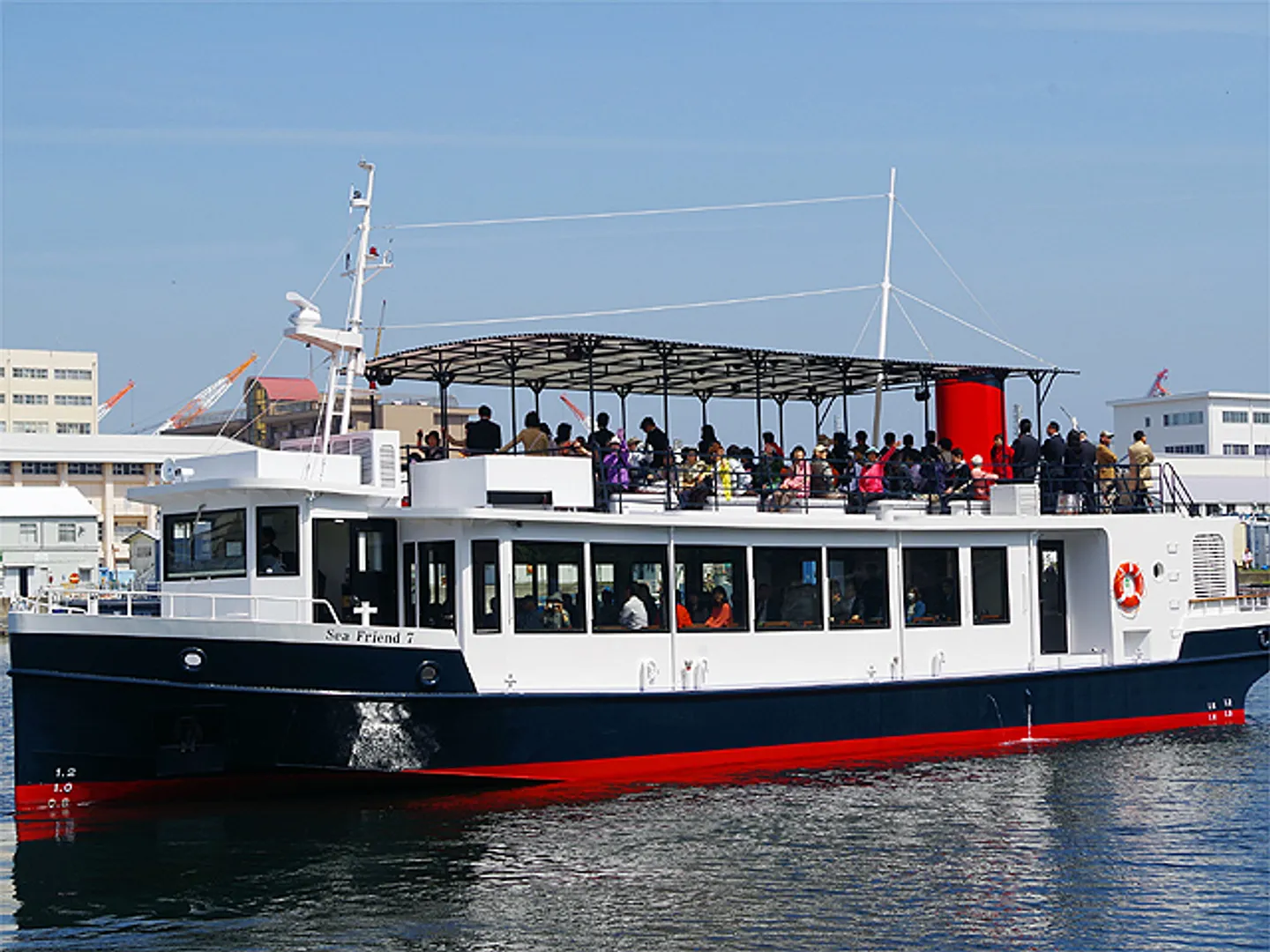 主に使われている「シーフレンド7」で快適クルーズ