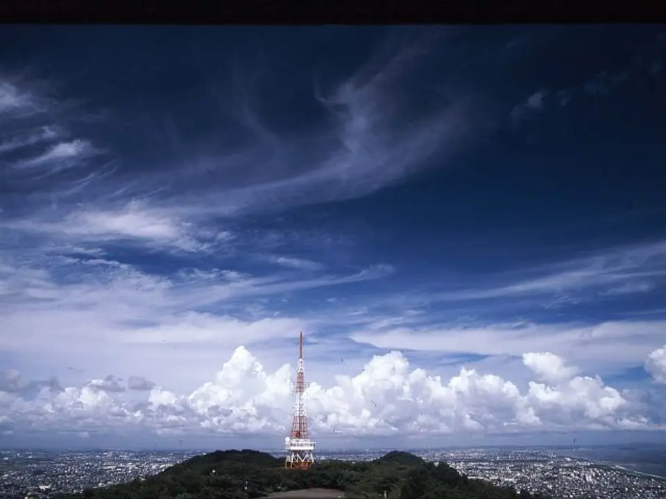 湘南の海を一望する湘南平