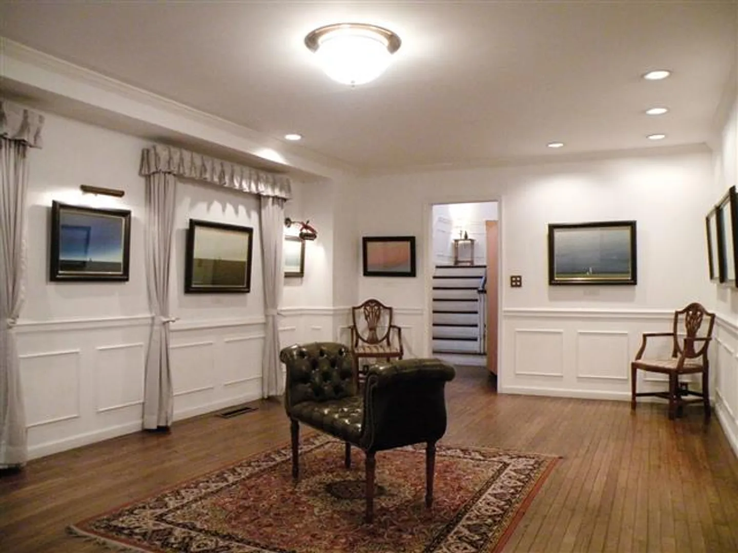 展示室 油絵の部屋