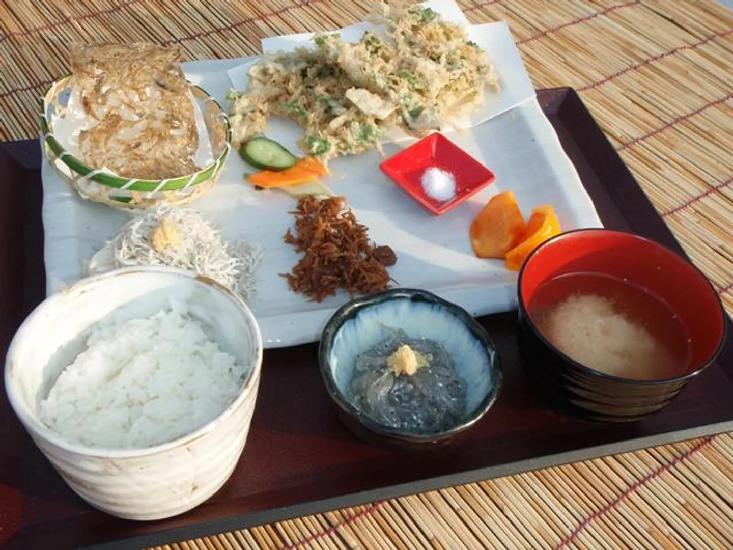 しらすづくし定食