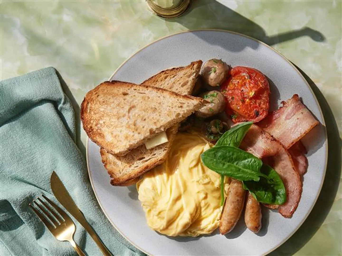 フルオージーブレックファスト