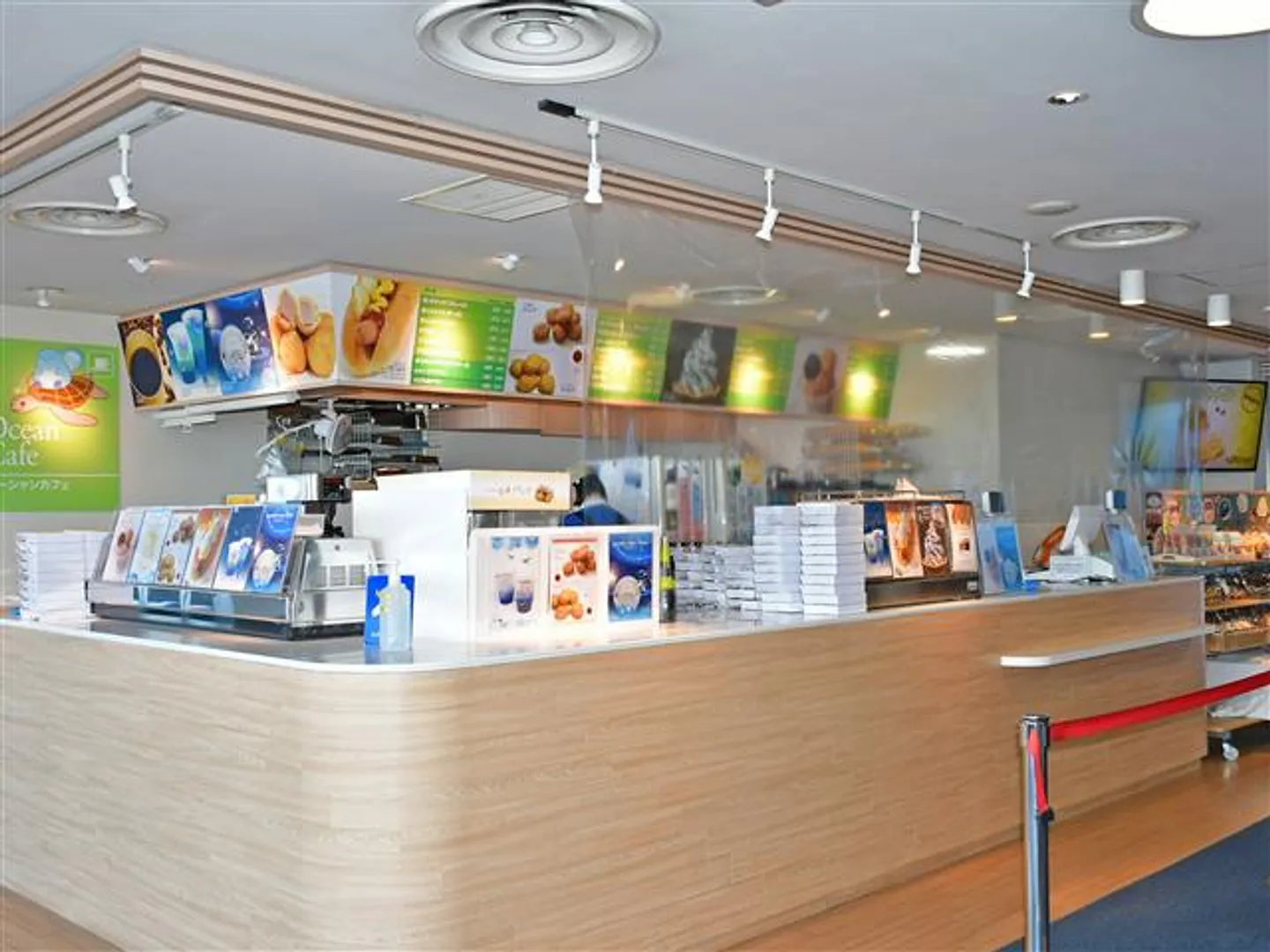 ユニークなメニューがいっぱいのスタンドカフェ