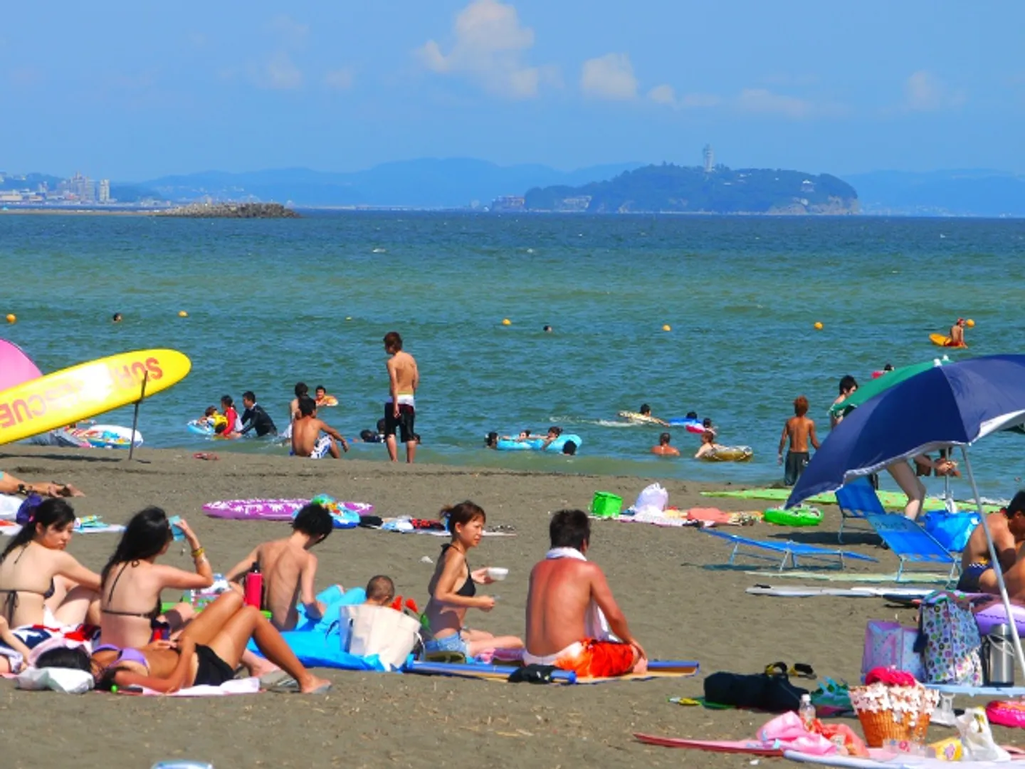 夏のサザンビーチちがさき海水浴場
