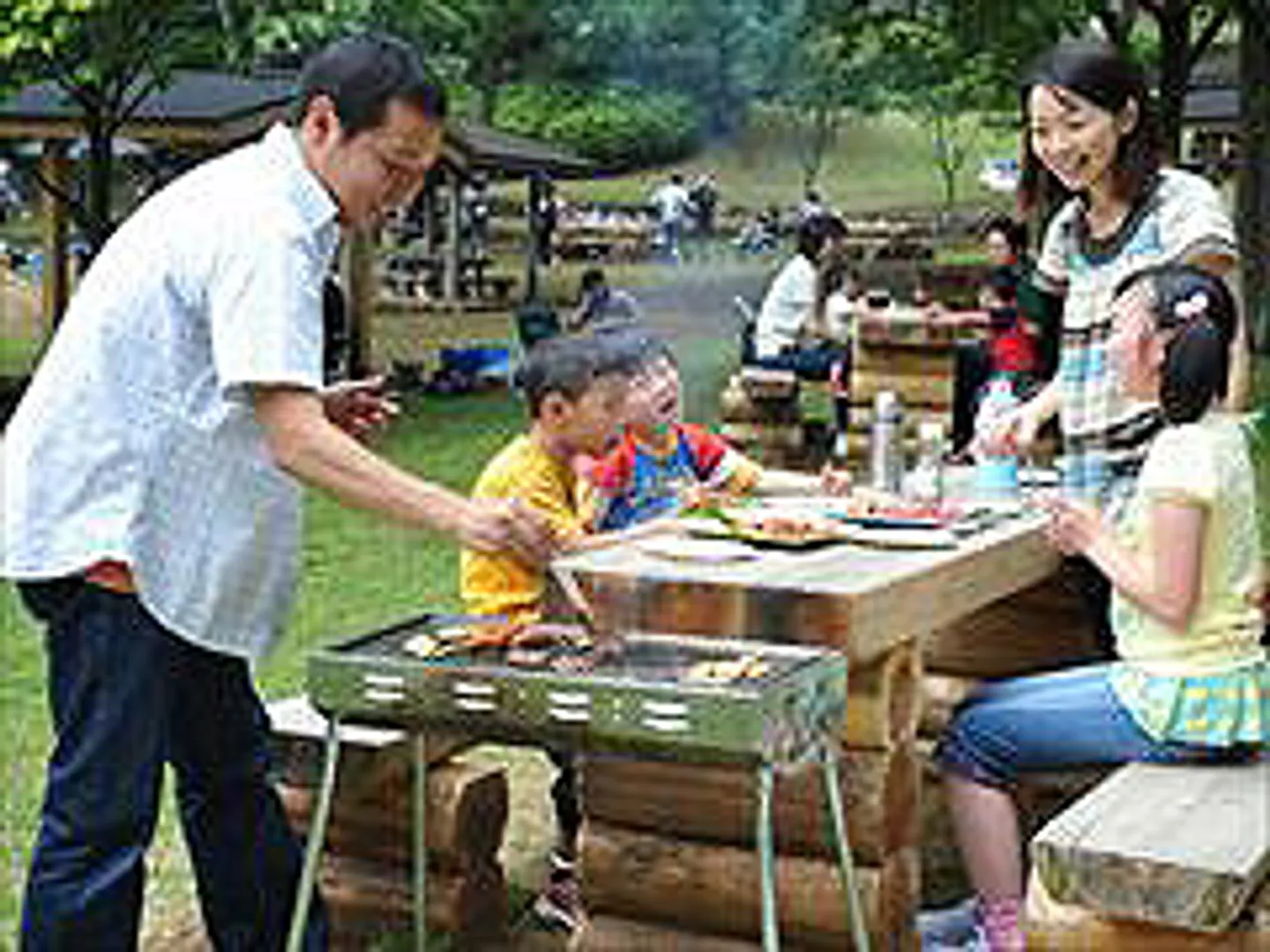 ファミリーで楽しむバーベキュー