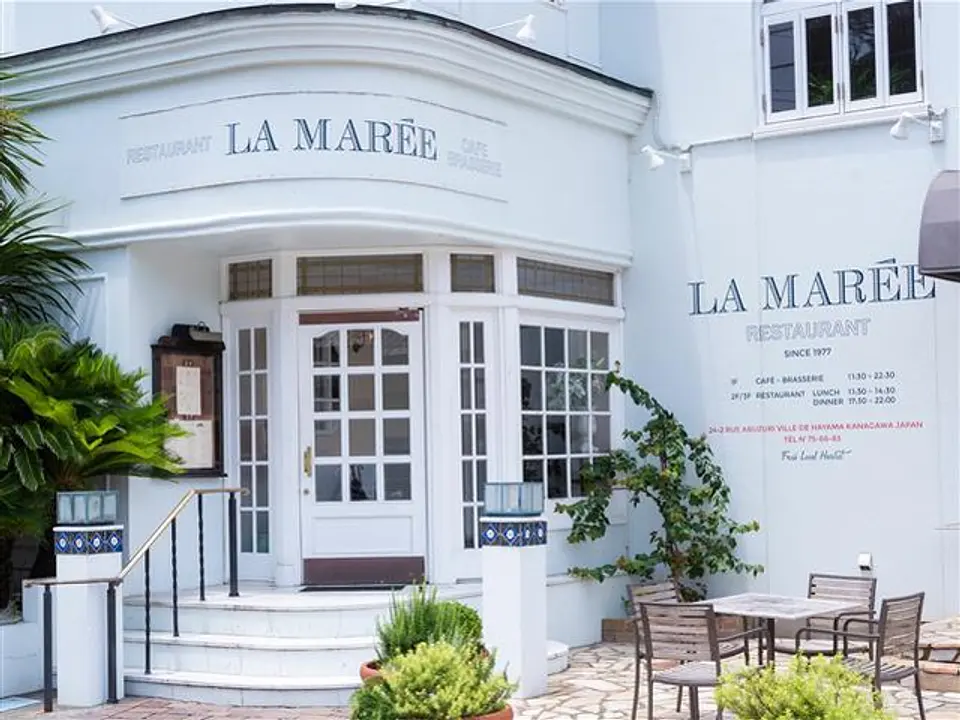 外観エントランス