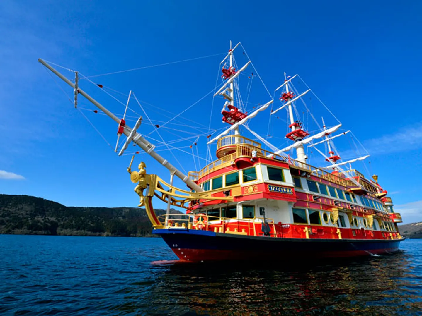 箱根海賊船「ロワイヤルII」