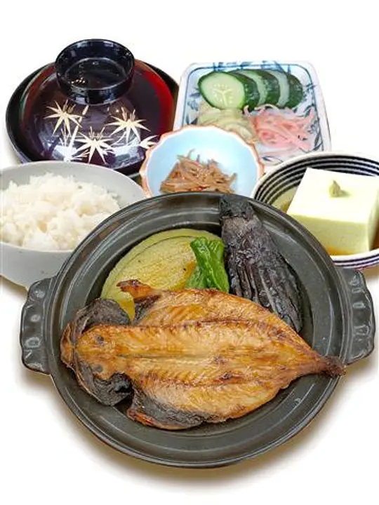 湯河原名物 特選あじひもの御膳