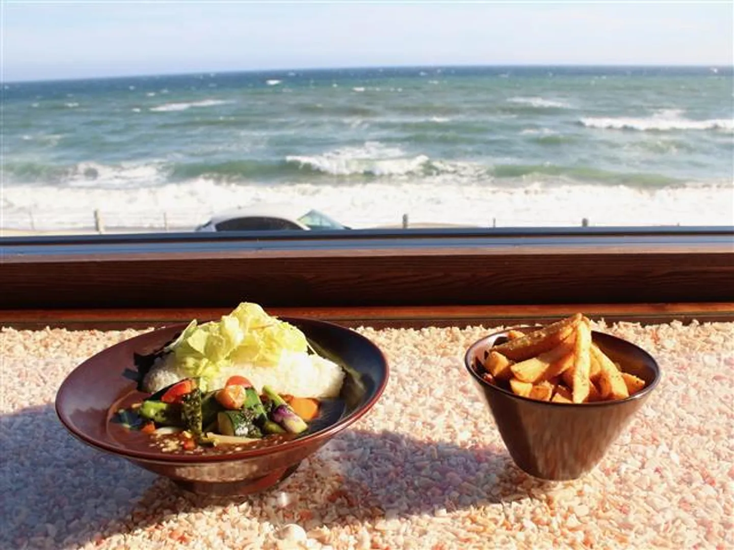 野菜のカレー、ガーリックポテト