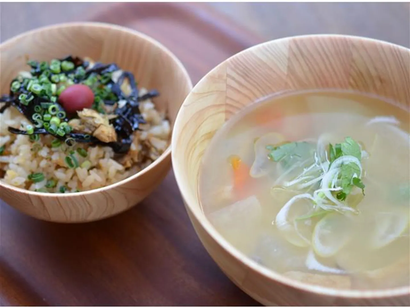 ご祭神の金次郎が食していたという呉汁を現代風にアレンジ 単品、セットでも提供(写真はセット)