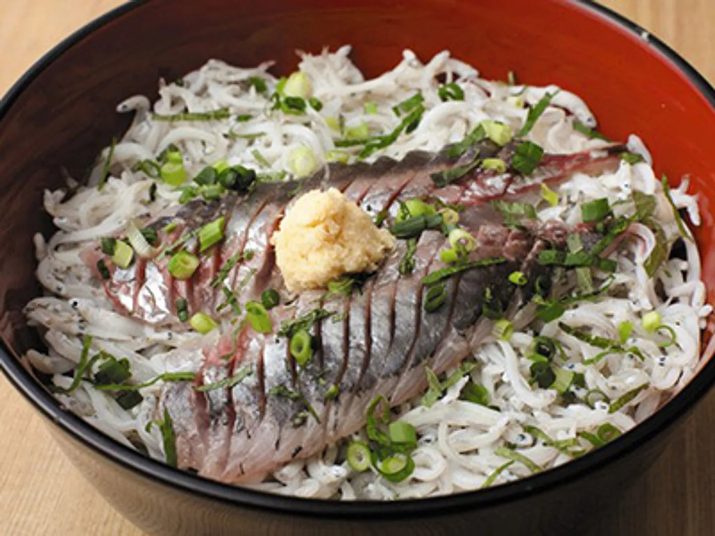 アジと釜揚げしらすの組み合わせ