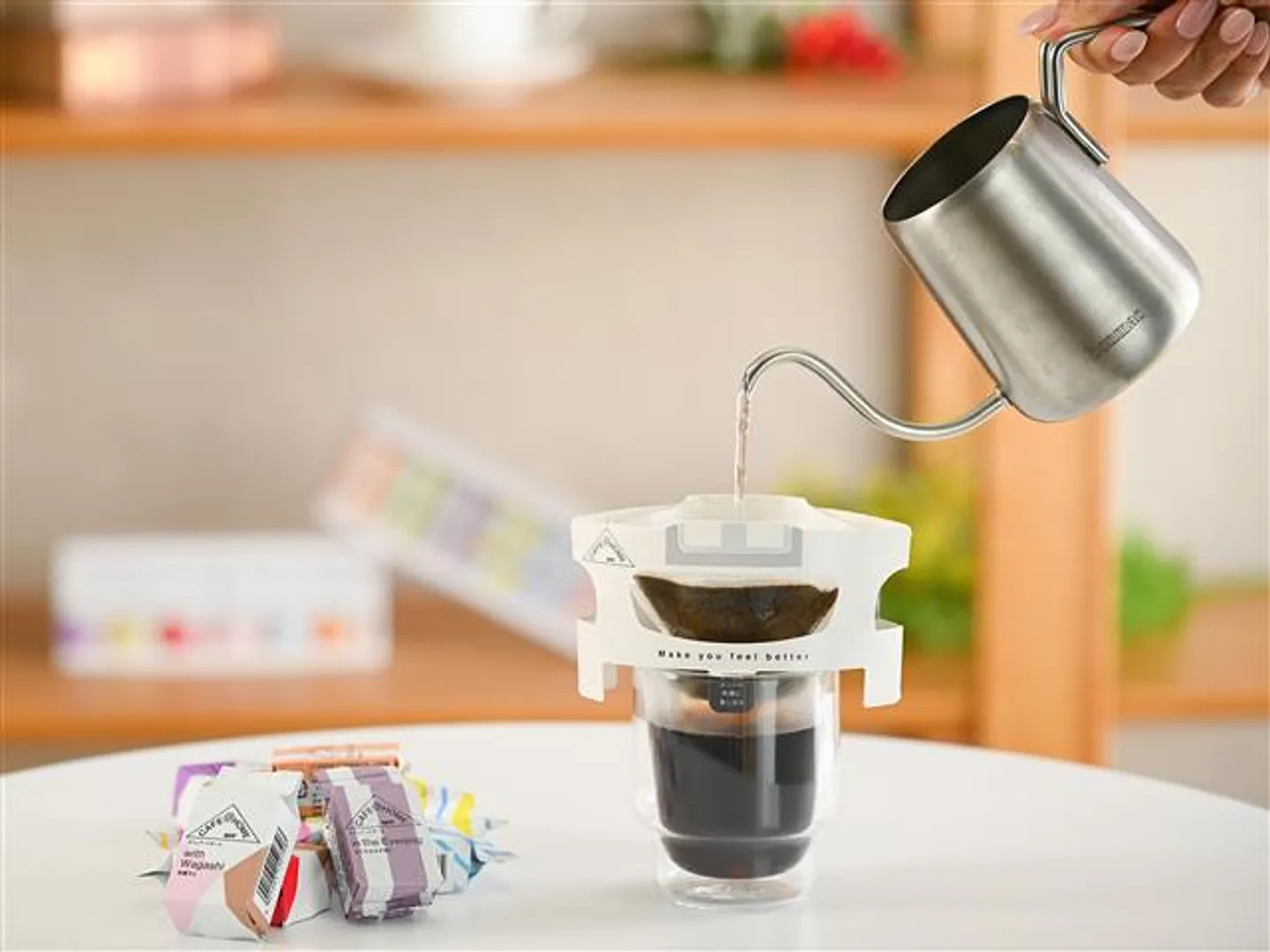 真空パックのドリップコーヒー「CAFE@HOME」はドリップ用フィルター付