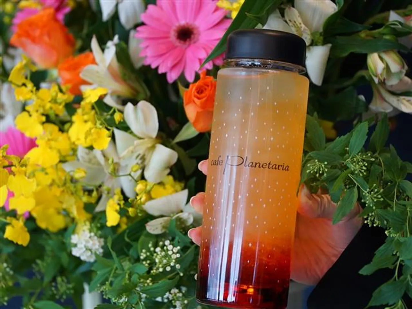 「スターリーボトル-レッドティー」1300円