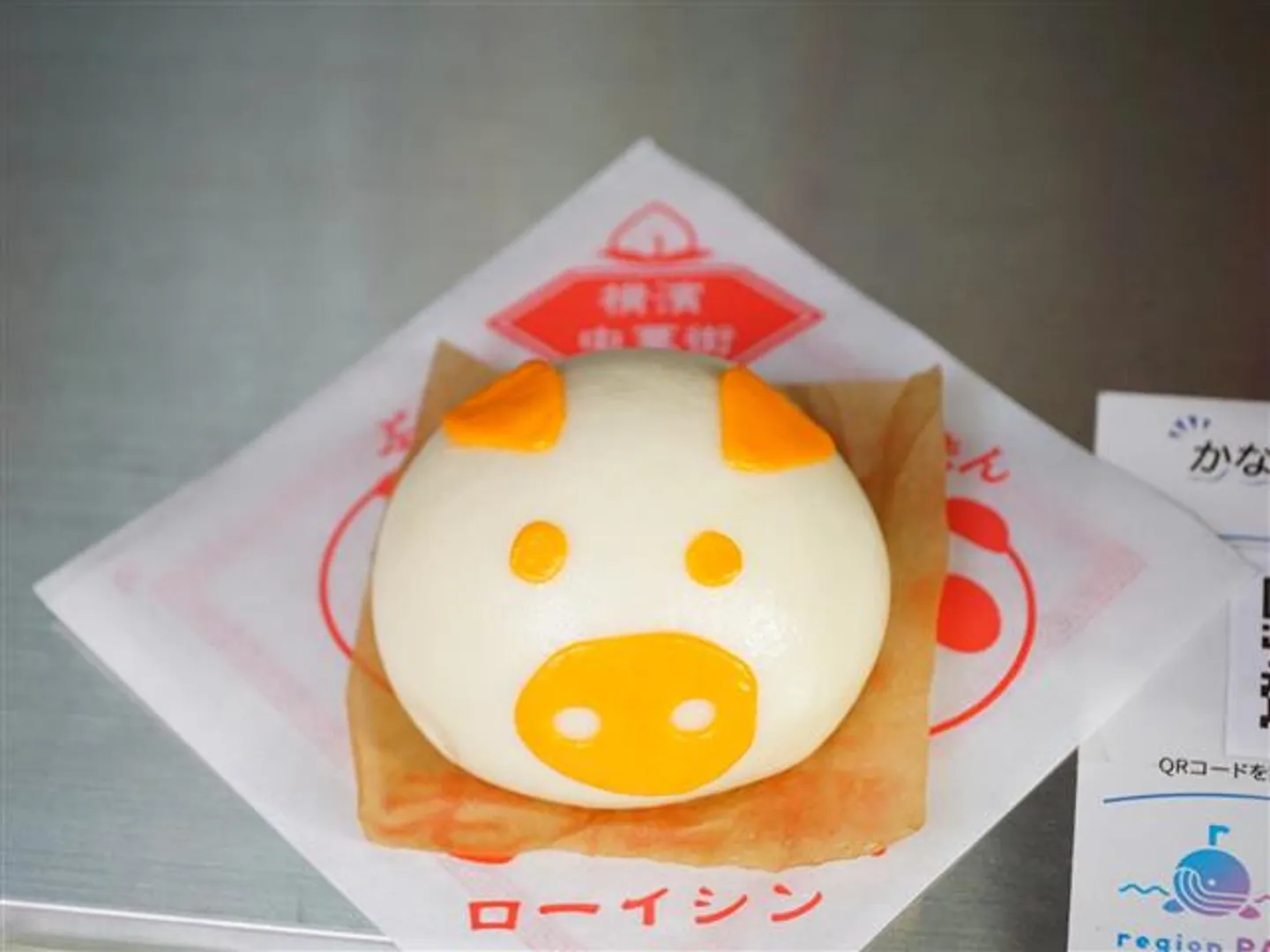 東坡肉(トンポーロー)と呼ばれるブタの皮つきバラ肉、ふわっとした皮とトロトロの肉が絶妙な旨さ