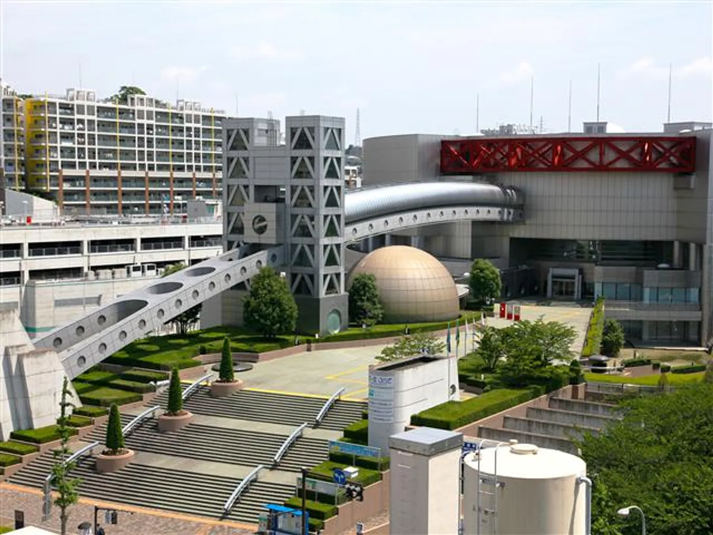 あーすぷらざ外観