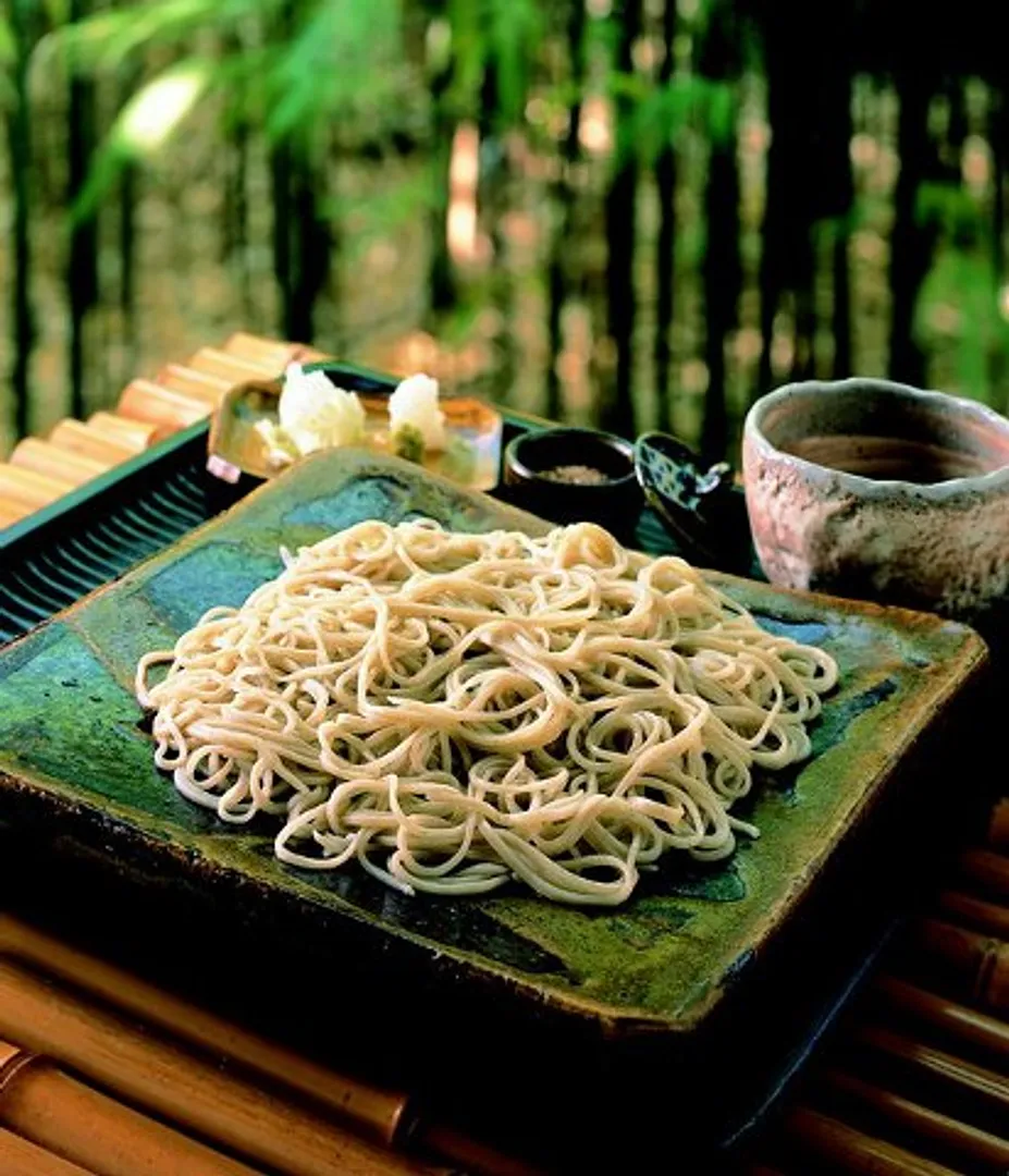 北海道産、信州産など国産の厳選されたそば粉で打つ二八そば ざるそば