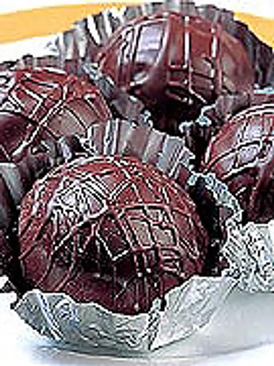 昔から変わらない看板商品のラムボール