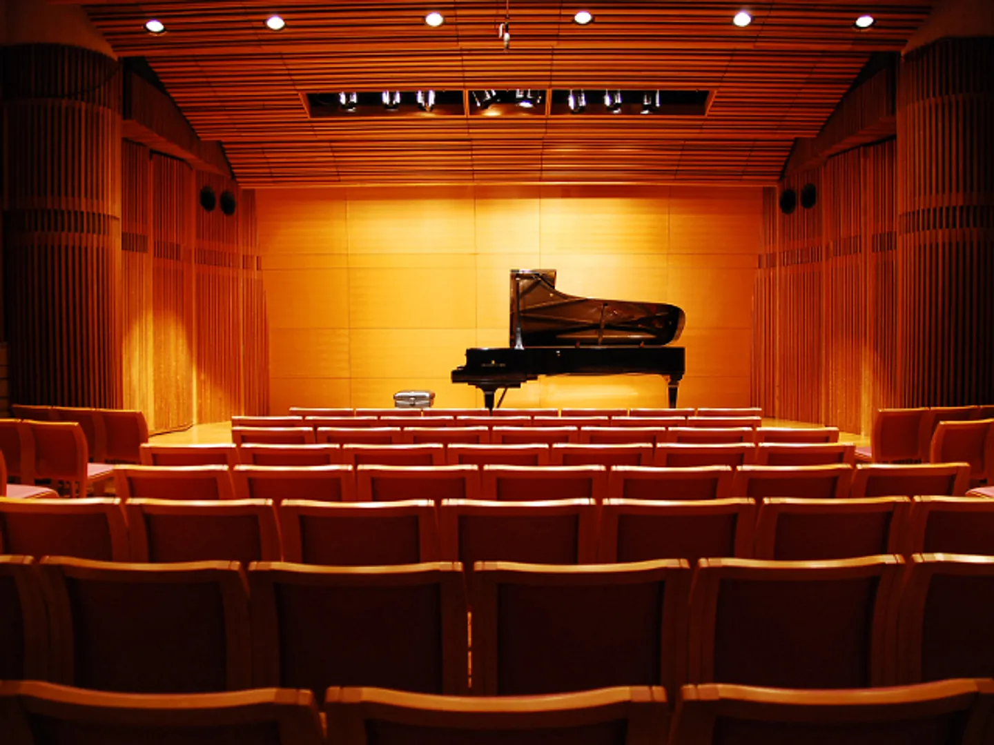 施設内ホール「山手ゲーテ座」