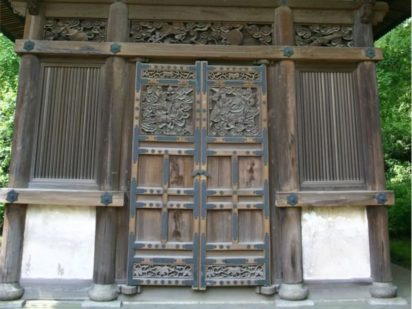 旧天瑞寺寿塔覆堂