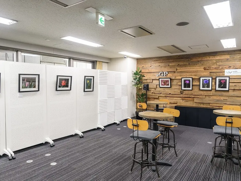 大川印刷withGREEN PRINTINGスタジオの作品展示ギャラリースペース