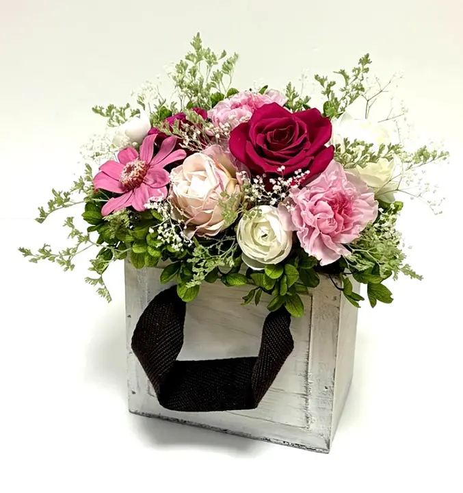 川崎市岡本太郎美術館