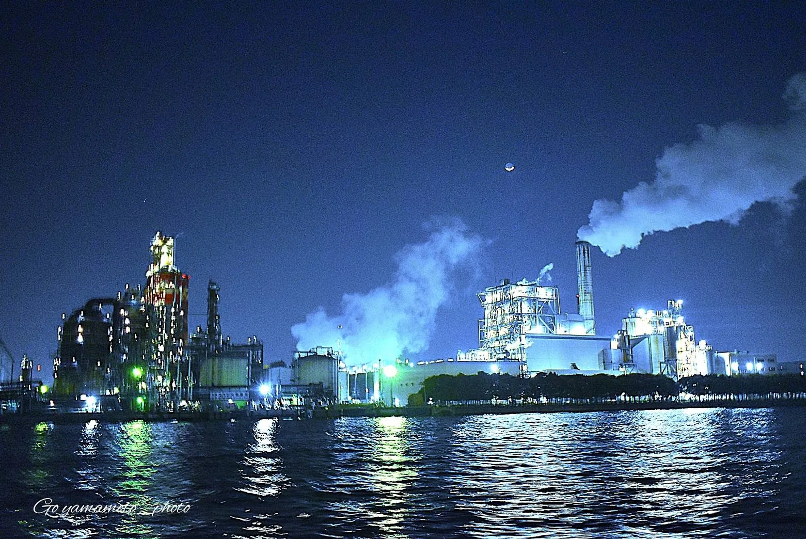 yokohama-chemical-plant-blue-light-factory-night-01