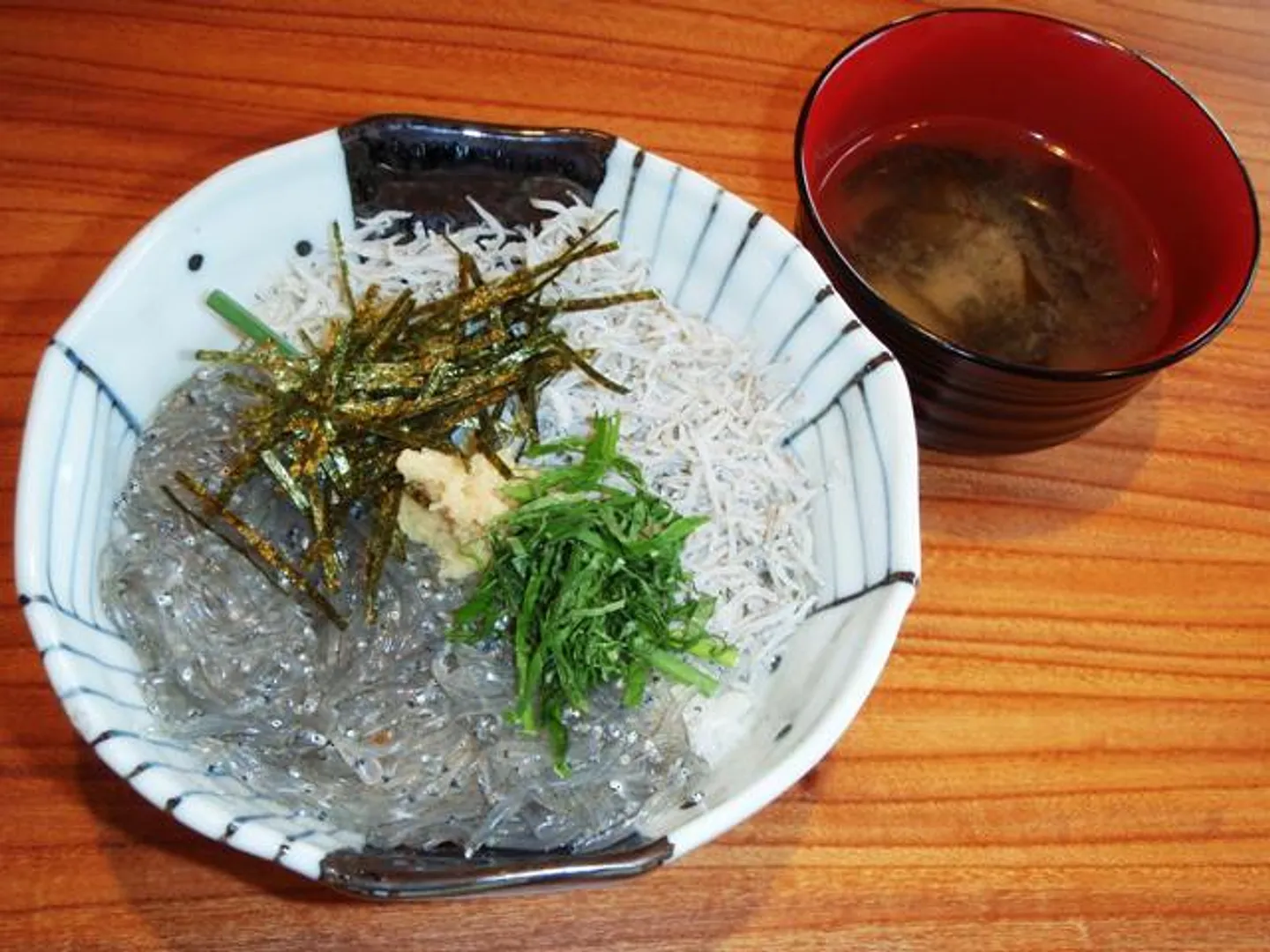TN000350c.jpg