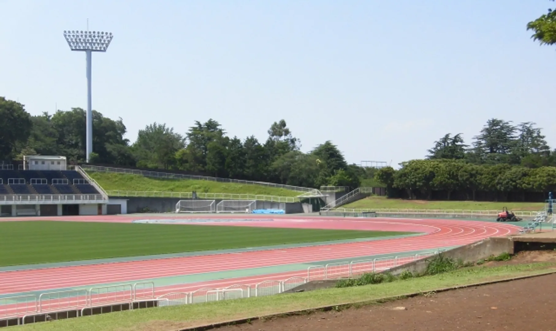 三ツ沢公園.jpg