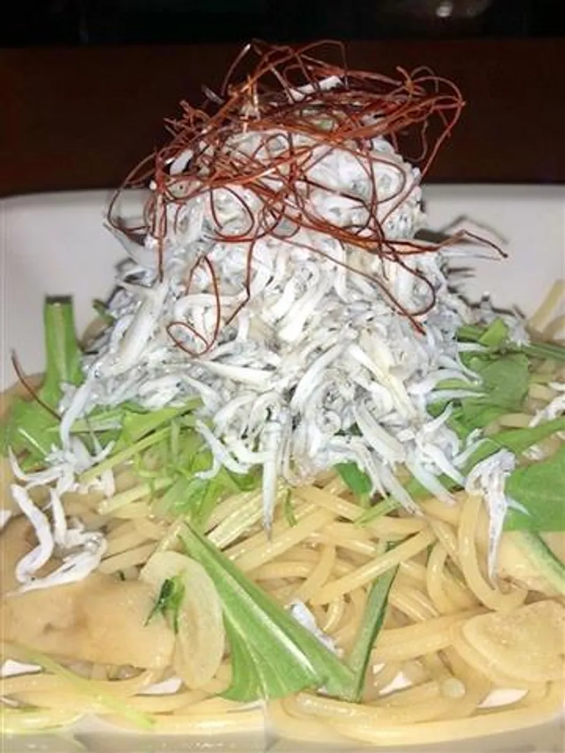 湘南シラスと水菜のペペロンチーノパスタ