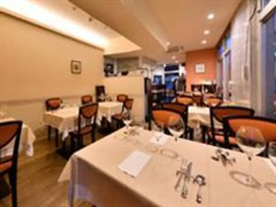 A1801300a.jpg