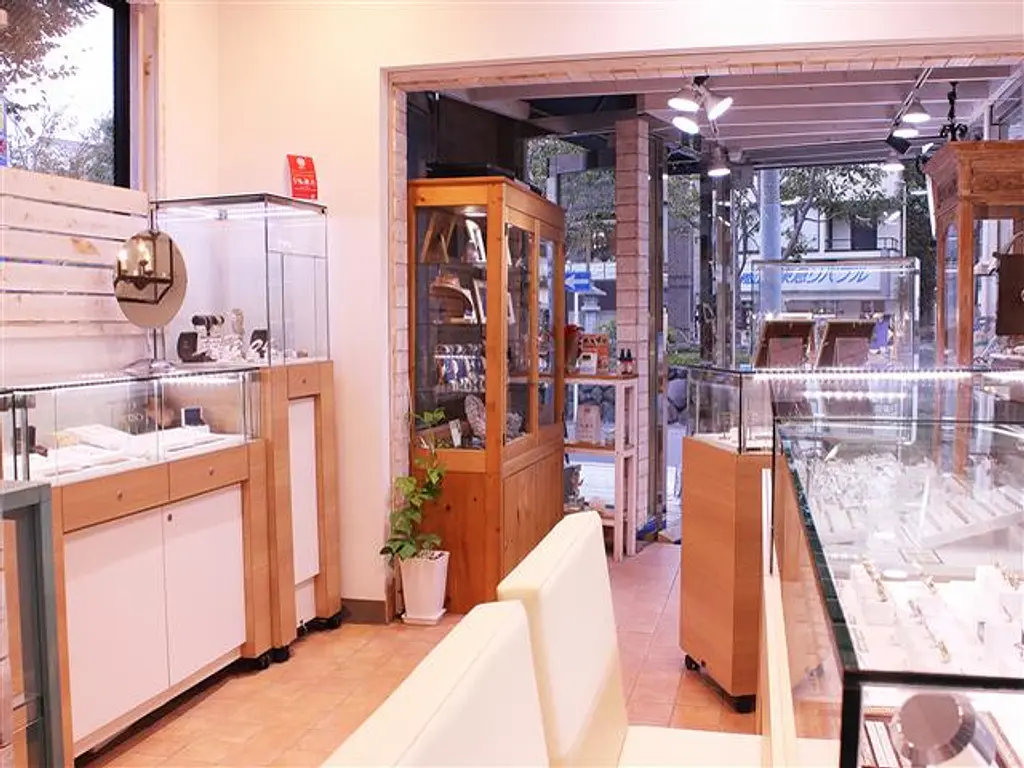 J0060643c.jpg